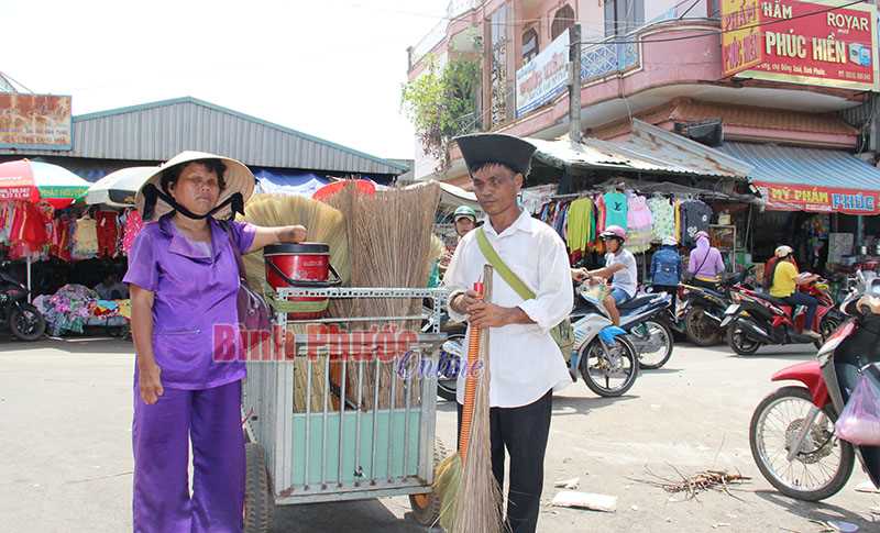 Giúp người mù thoát nghèo