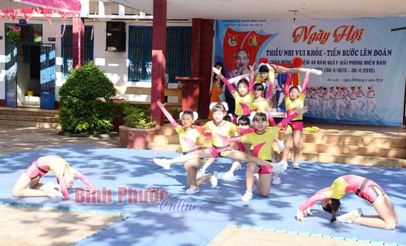 Trên 200 học sinh hoàn thành chương trình rèn luyện đội viên