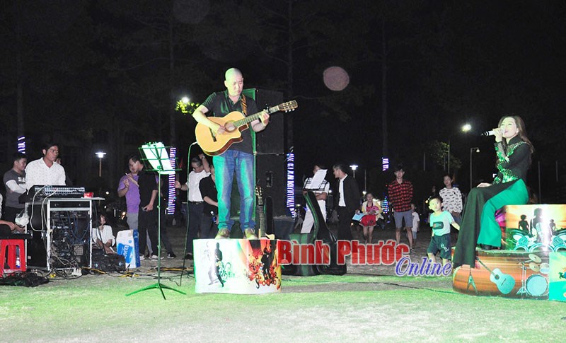 Đ&ecirc;m nhạc tưởng nhớ cố nhạc sĩ Trịnh C&ocirc;ng Sơn tại Đồng Xo&agrave;i