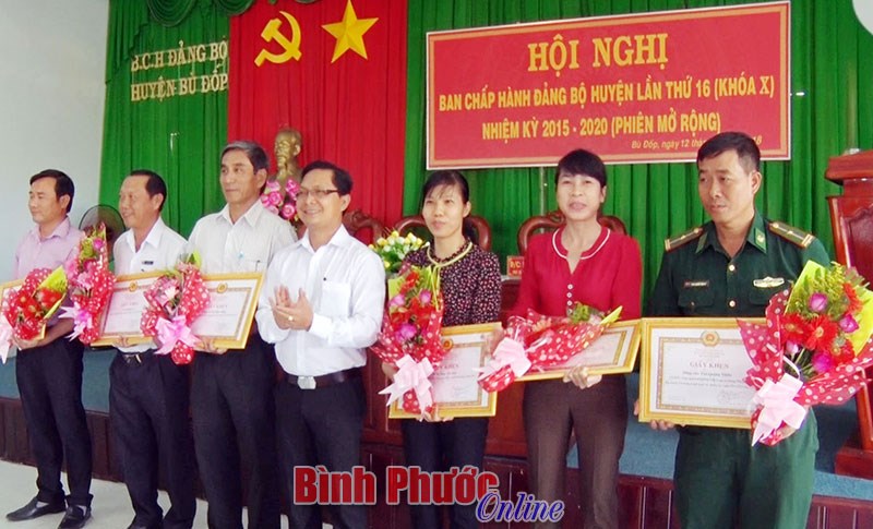 Huyện ủy B&ugrave; Đốp v&agrave; Thị ủy Phước Long sơ kết thực hiện nhiệm vụ qu&yacute; 1, đề ra nhiệm vụ qu&yacute; 2/2018