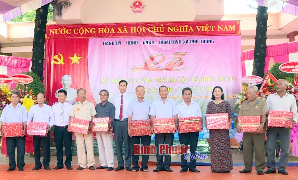 Kỷ niệm 20 năm ng&agrave;y th&agrave;nh lập x&atilde; Ph&uacute; Trung