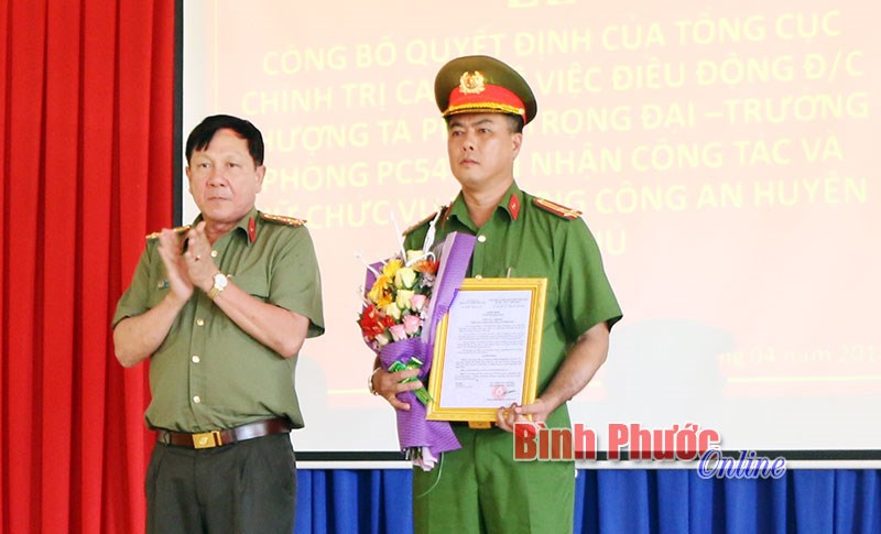 Bổ nhiệm Thượng t&aacute; Phạm Trọng Đại giữ chức Trưởng c&ocirc;ng an huyện Đồng Ph&uacute;