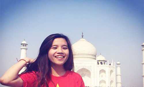 B&iacute; thư đo&agrave;n năng động