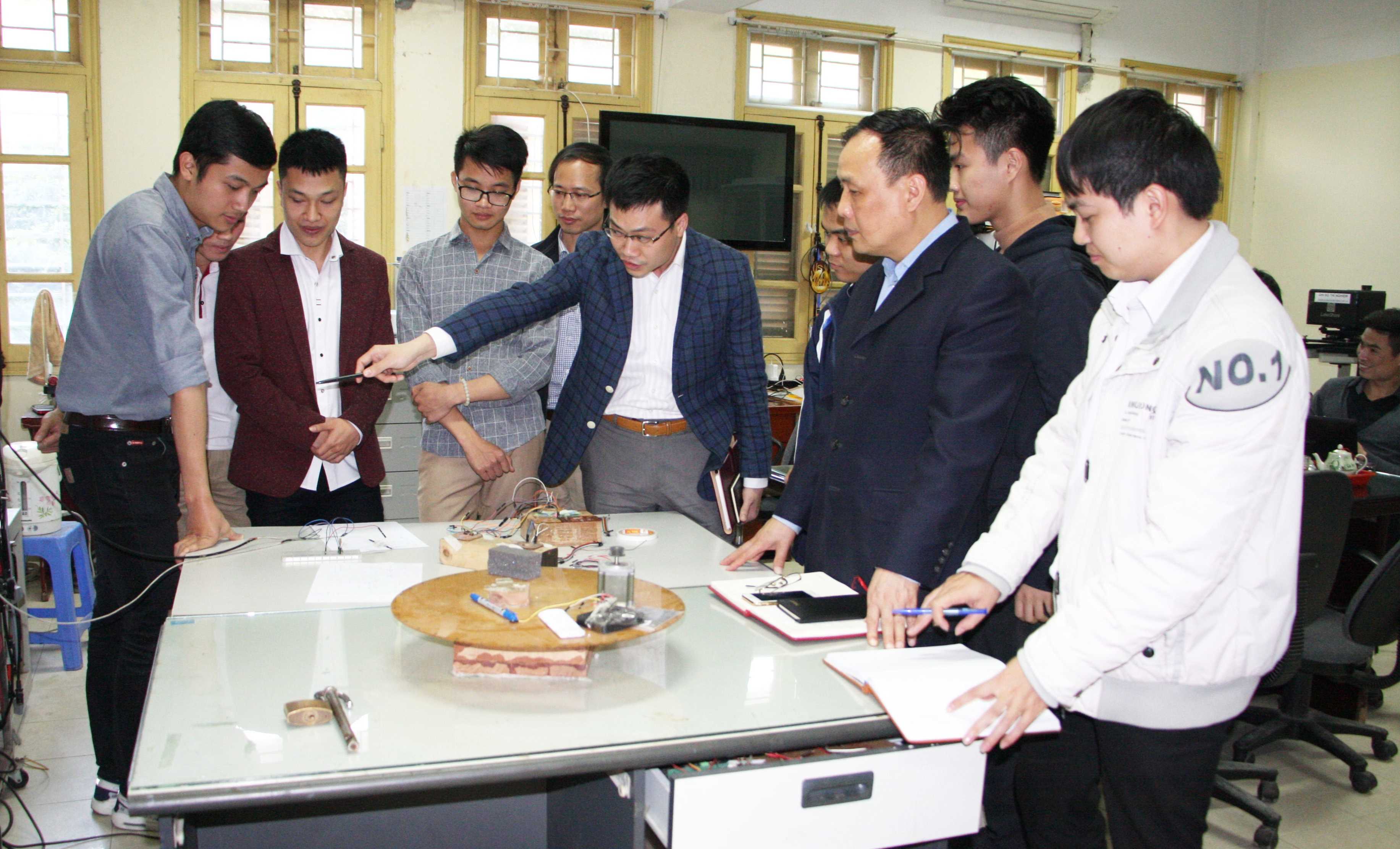 Đẩy mạnh hoạt động chuyển giao công nghệ trong các trường đại học