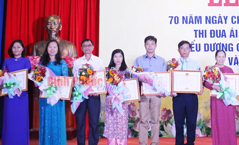 Chuyện đời, chuyện nghề của những nữ nhà báo