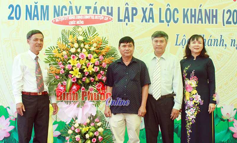 X&atilde; Lộc Kh&aacute;nh kỷ niệm 20 năm t&aacute;ch lập