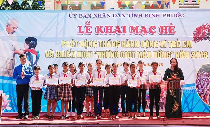 Khai mạc hè, phát động Tháng hành động vì trẻ em