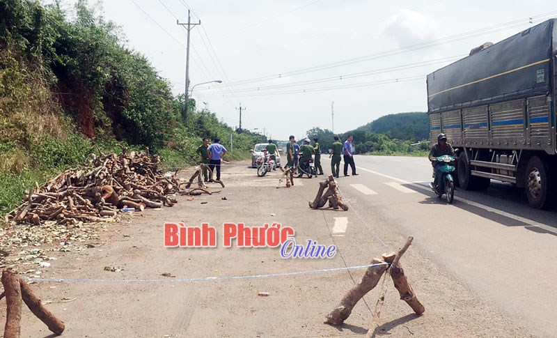 Th&ocirc;ng tin th&ecirc;m về trường hợp con đ&aacute;nh chết mẹ tr&ecirc;n QL14