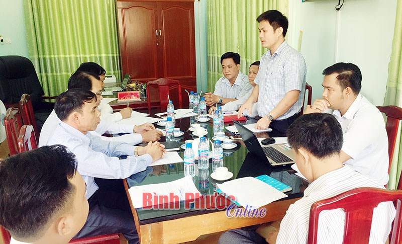 Kiểm tra việc nâng chất các tiêu chí NTM tại Tiến Thành, Tân Thành