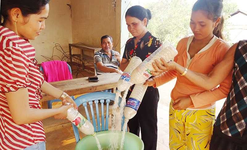 Lợi ích từ các mô hình tiết kiệm của phụ nữ