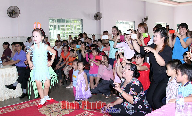 Nhiều hoạt động hỗ trợ nữ CNVCLĐ