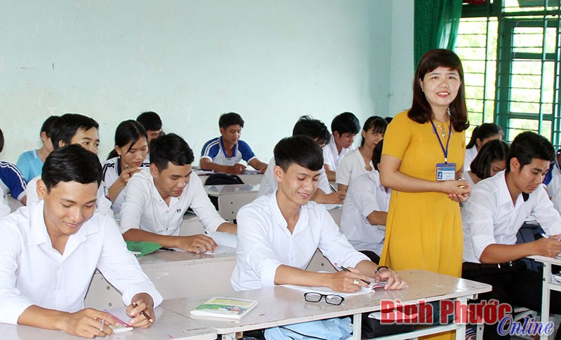 Những điển h&igrave;nh gi&aacute;o vi&ecirc;n học v&agrave; l&agrave;m theo B&aacute;c