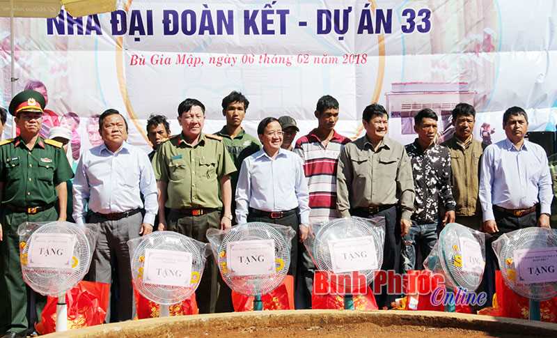 Quý 1, Bù Gia Mập bàn giao 103 nhà đại đoàn kết