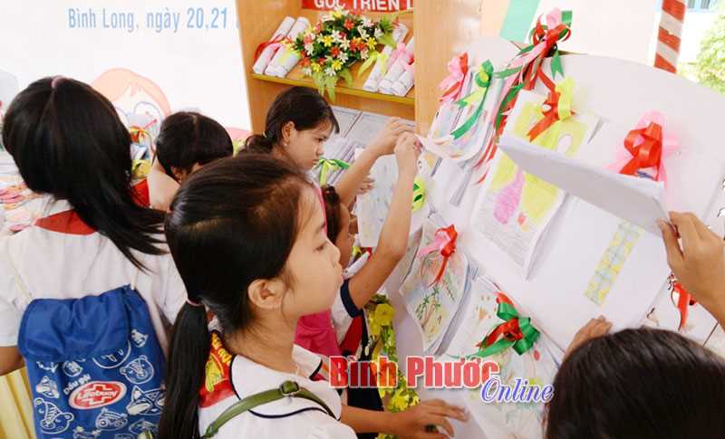 Giao lưu “Viết chữ đẹp” và “Nét vẽ xanh” cấp tiểu học