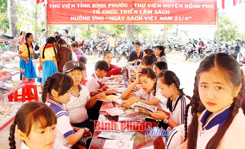 Thư viện tỉnh chủ động mang sách tới bạn đọc
