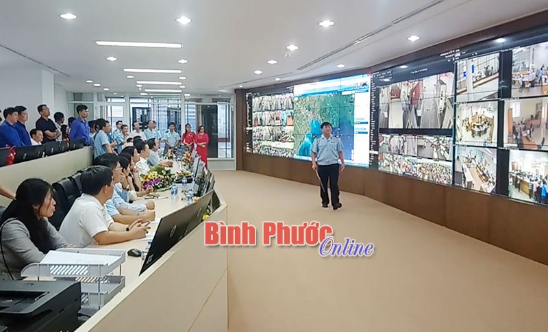 Lãnh đạo tỉnh Bình Phước tìm hiểu cải cách hành chính và giám sát trực tuyến tại Tổng cục Hải quan