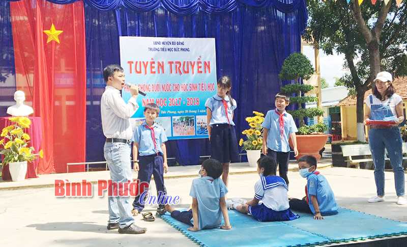 Trang bị kỹ năng phòng, chống đuối nước cho học sinh tiểu học