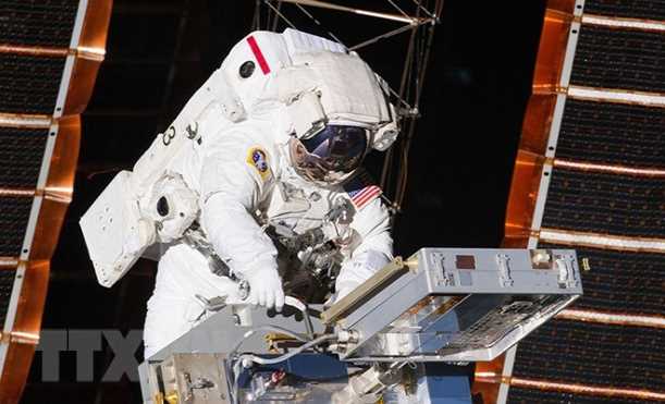 NASA xúc tiến thương mại hóa Trạm Vũ trụ quốc tế ISS
