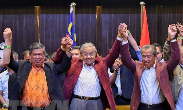 Thủ tướng Nguyễn Xu&acirc;n Ph&uacute;c gửi điện mừng Thủ tướng Malaysia