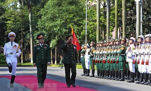 Tổng Tham mưu trưởng Quân đội Lào thăm chính thức Việt Nam