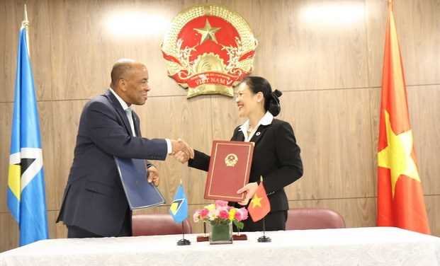 Việt Nam chính thức thiết lập quan hệ ngoại giao với Saint Lucia