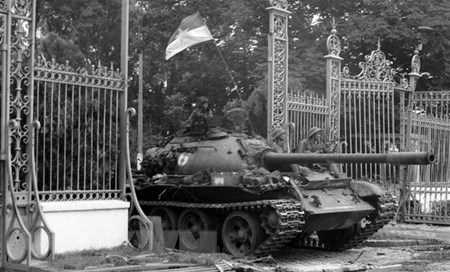 Những sự kiện trong nước đ&aacute;ng nhớ trong ng&agrave;y 30-4