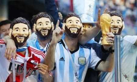 Cổ động viên ẩu đả, FIFA phạt liên đoàn bóng đá Argentina và Croatia