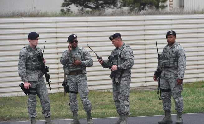 Quân đội Mỹ khó tuyển tân binh do nền kinh tế khởi sắc