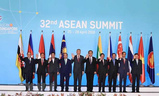 Thủ tướng Nguyễn Xu&acirc;n Ph&uacute;c dự Hội nghị Cấp cao ASEAN lần thứ 32