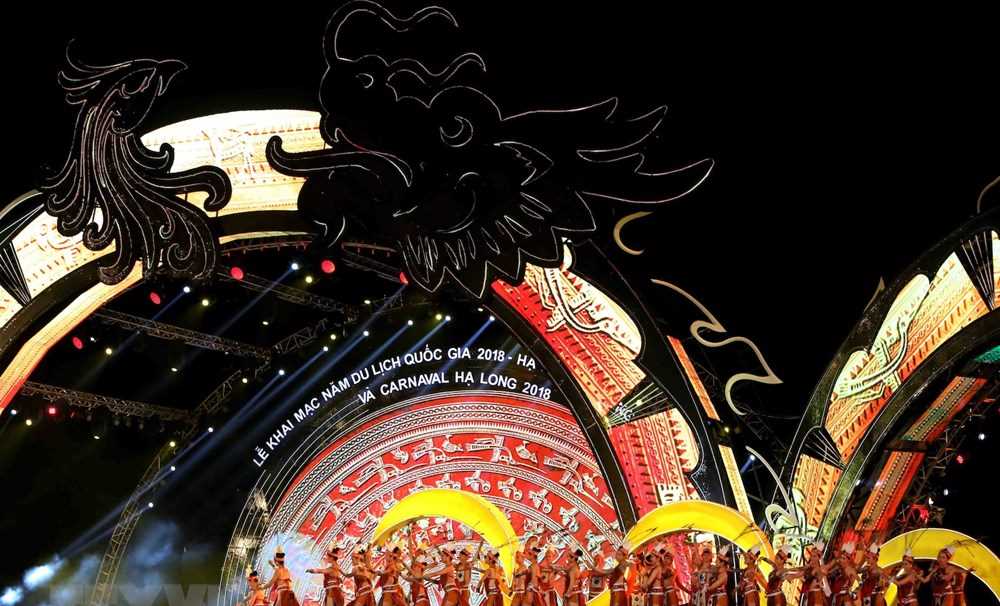 Bữa tiệc nghệ thuật rực rỡ sắc màu Đêm Carnaval Hạ Long