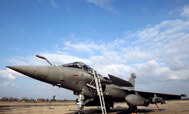 Pháp để ngỏ về các cuộc tấn công Syria trong tương lai