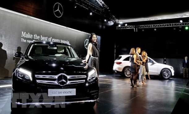 Gần 7.000 xe sang Mercedes tại Việt Nam phải quay về xưởng
