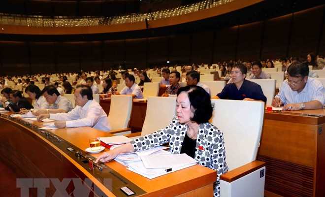 Quốc hội sẽ xem xét biểu quyết thông qua 2 nghị quyết, 3 dự luật