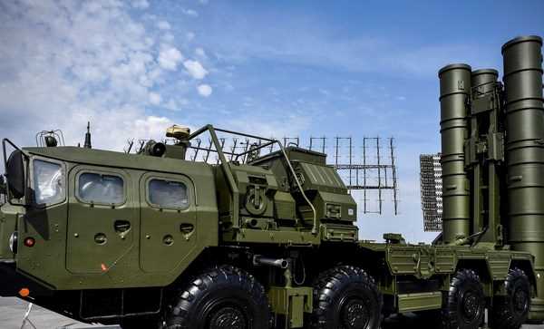 Ấn Độ tiến gần tới việc mua hệ thống phòng thủ tên lửa Nga