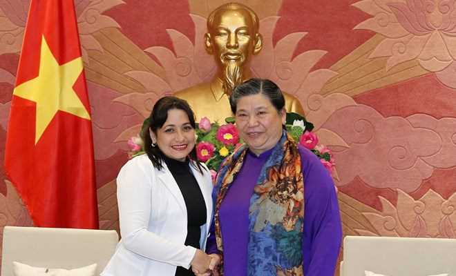 "Quan hệ hữu nghị đặc biệt Việt Nam-Cuba là biểu tượng của thời đại"