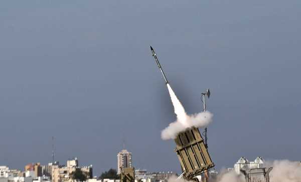 Hệ thống phòng thủ Israel đánh chặn đạn cối từ Dải Gaza