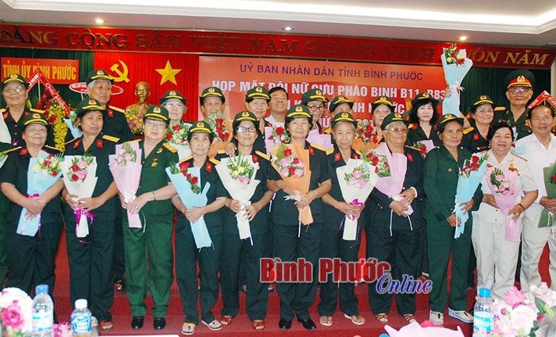 Tự h&agrave;o Đội ph&aacute;o binh &ldquo;t&oacute;c d&agrave;i&rdquo;