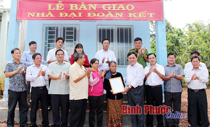 Bình xét đối tượng hỗ trợ xây nhà đại đoàn kết: Vẫn còn những “hạt sạn”