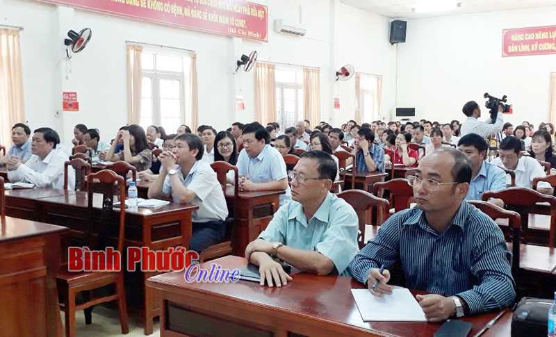 310 cán bộ tập huấn nghiệp vụ công tác xây dựng đảng