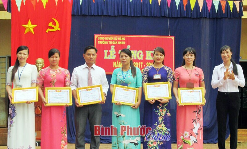 Trường vùng sâu 5 năm liền đạt danh hiệu xuất sắc