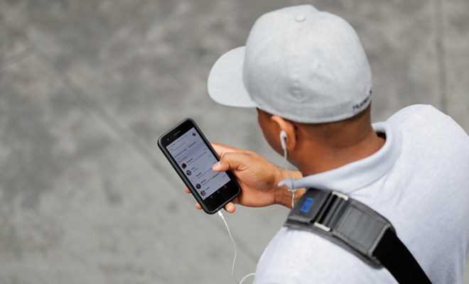 Apple phủ nhận iPhone nghe lén và tự ý ghi âm người dùng