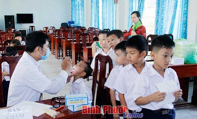 Phú Riềng: Học sinh tham gia BHYT còn thấp