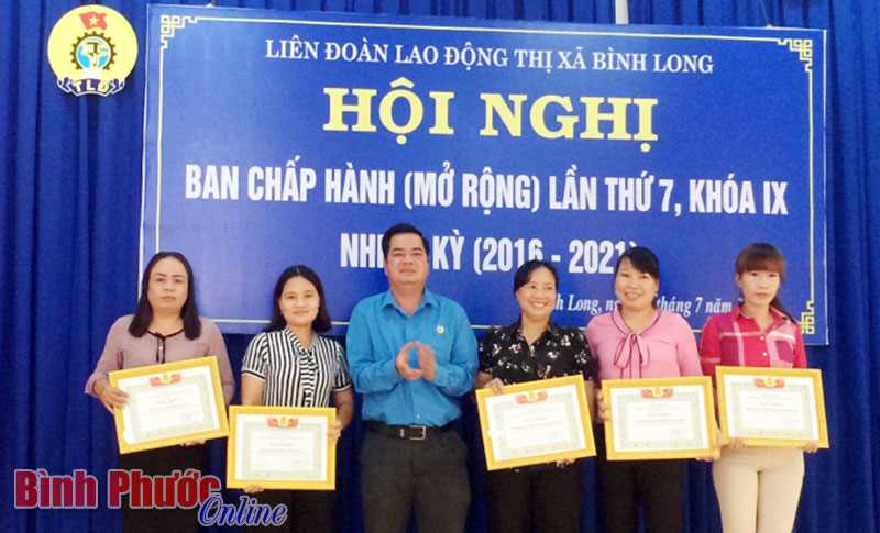 Bình Long: 100% cán bộ, giáo viên, người lao động được đóng BHXH
