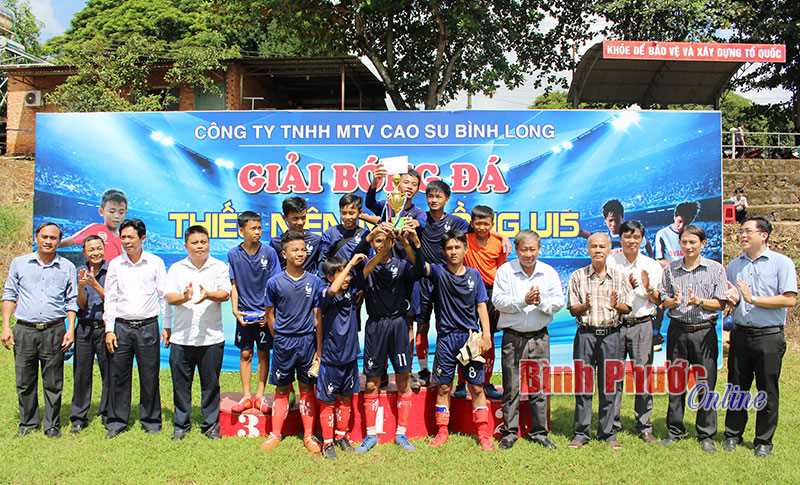 10 đội tham gia giải bóng đá U15 Cao su Bình Long