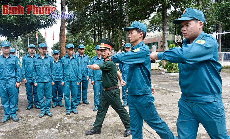 Ban CHQS Phước Long nâng cao chất lượng huấn luyện