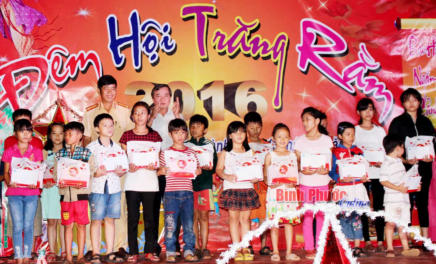 Đêm hội trăng rằm 2018 được tổ chức tại Phước Long