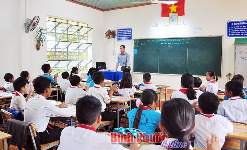 Sáp nhập trường học ở Lộc Ninh và những tín hiệu vui