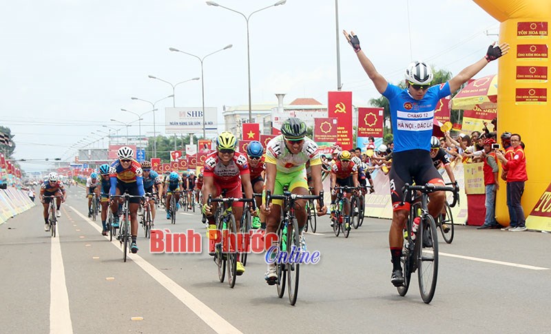 Im Jaeyeon nhất chặng 13 giải đua xe đạp quốc tế VTV cup Tôn Hoa Sen 2018