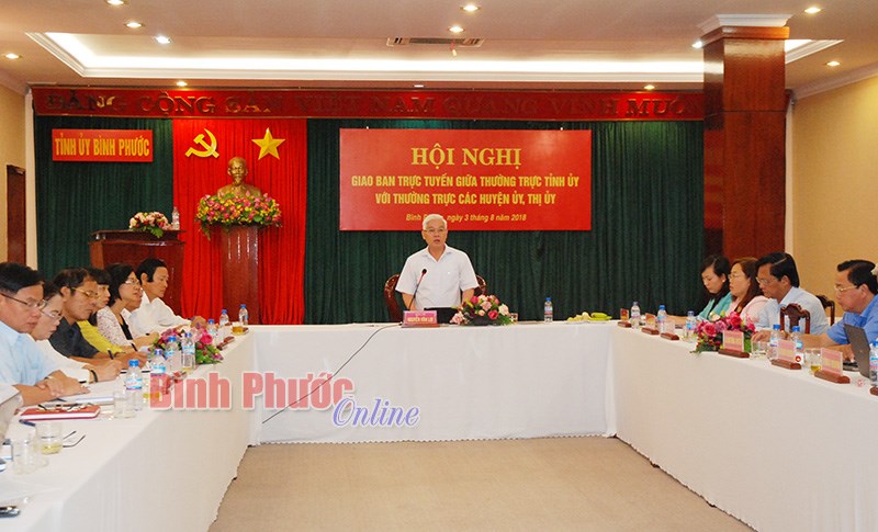 Giao ban trực tuyến Thường trực Tỉnh ủy với thường trực các huyện, thị ủy