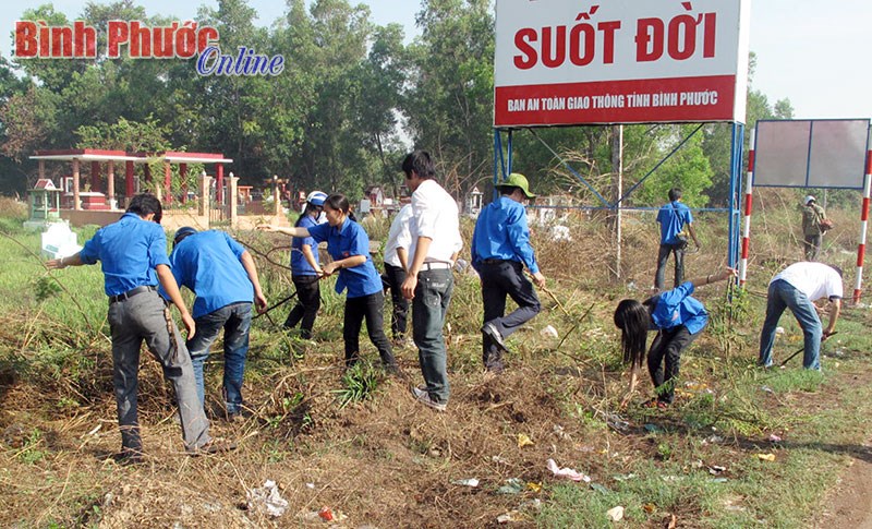 Đồng Phú gắn phát triển kinh tế - xã hội với bảo vệ môi trường